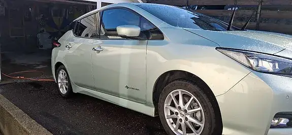 Nissan Leaf 2018 photo 2