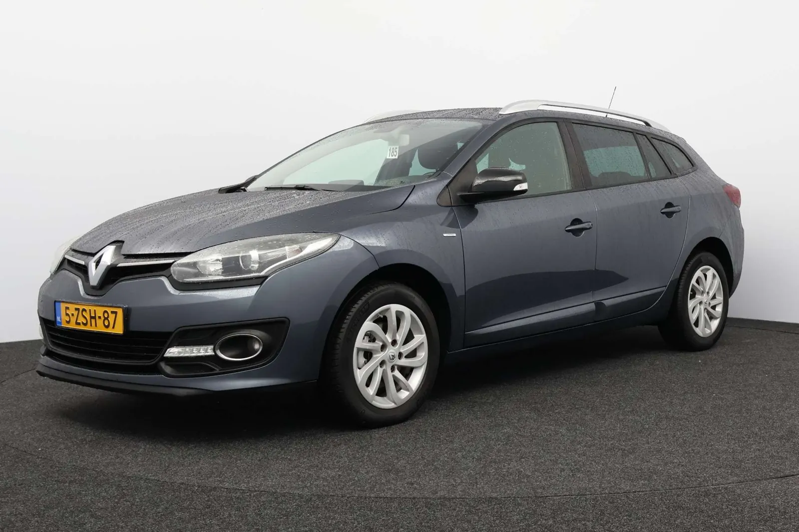 Renault Megane Estate 2015 photo 2