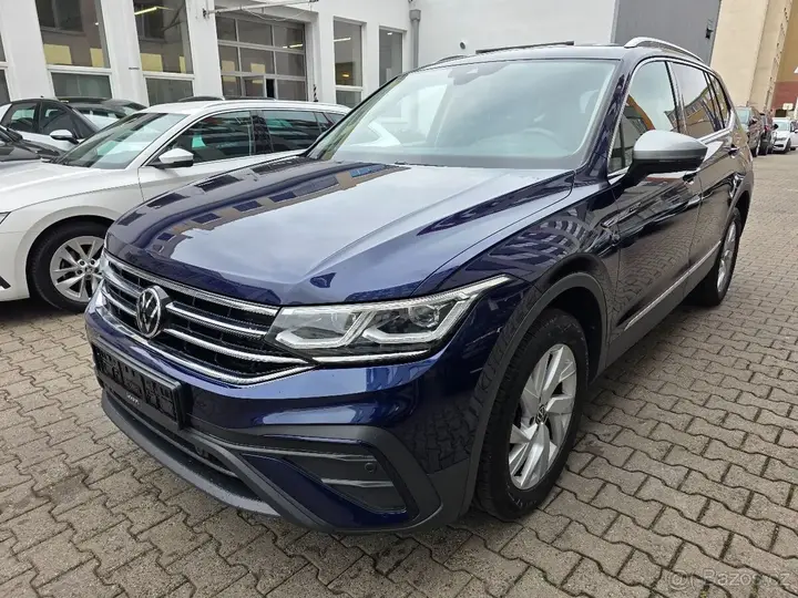 Volkswagen Tiguan Allspace 2022 photo 2
