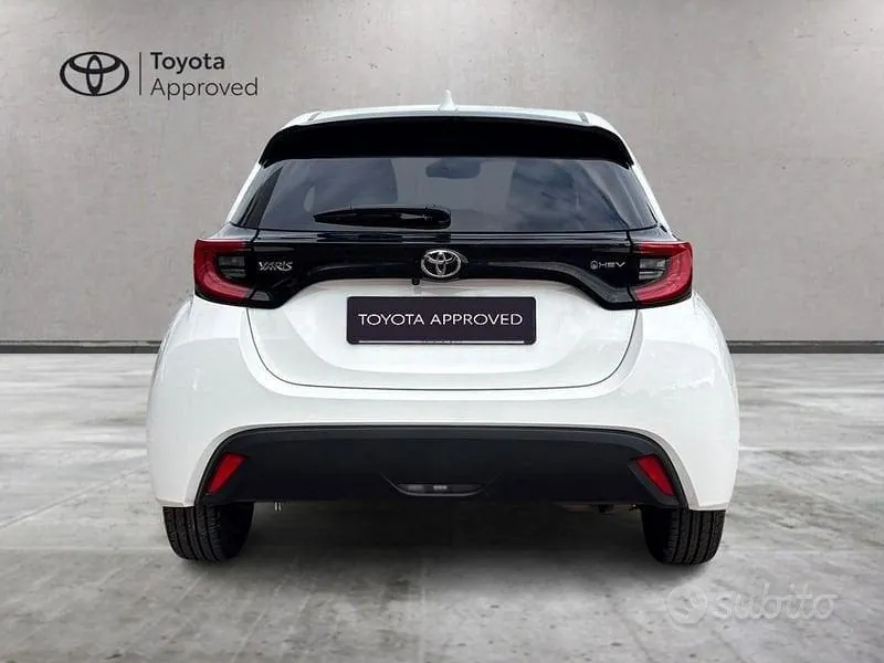 Toyota Yaris 2024 photo 4
