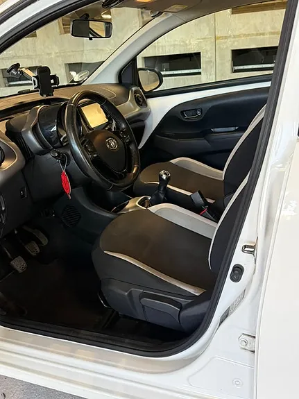 Toyota Aygo 2015 photo 4