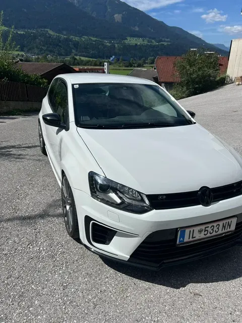 Volkswagen Polo 2014 photo 2