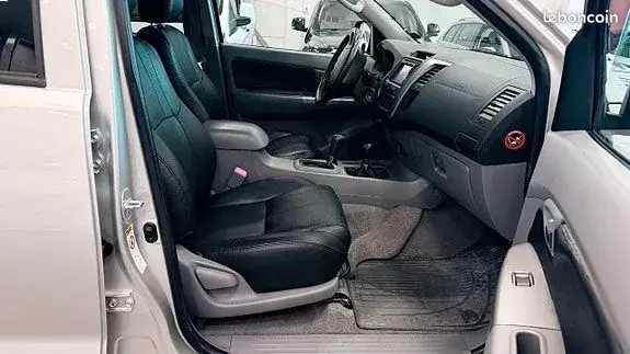 Toyota Hilux 2011 photo 4