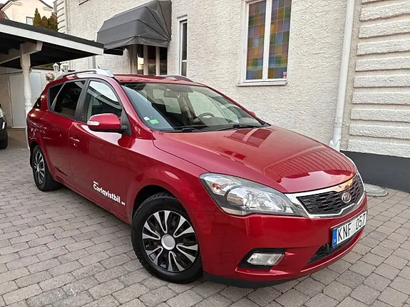 Kia Ceed 2010 photo 4