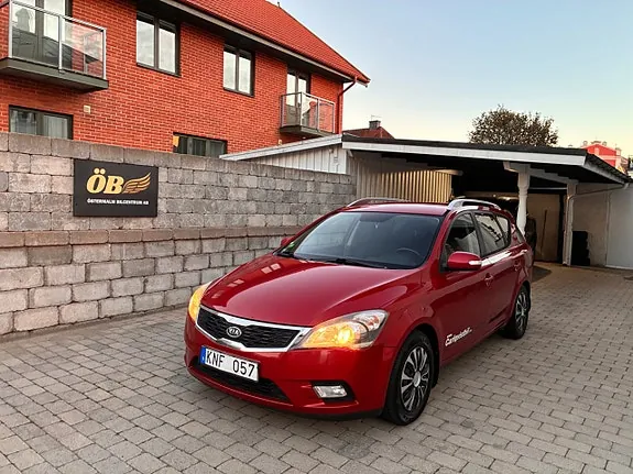Kia Ceed 2010 photo 5