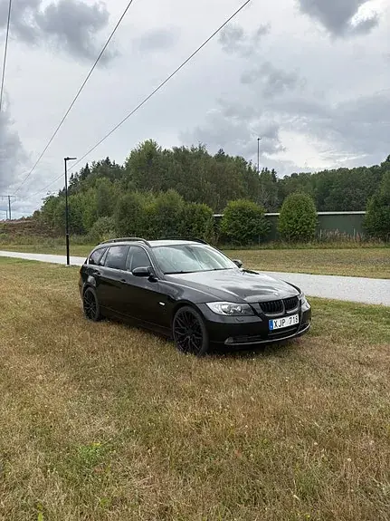 BMW 325I 2006 photo 2