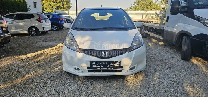 Honda Jazz 2012 photo 2