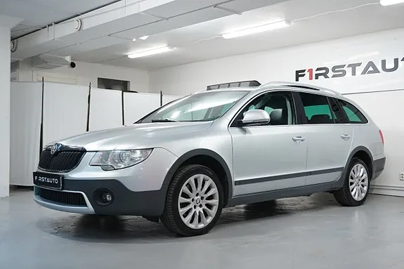 Skoda Superb 2013 photo 2