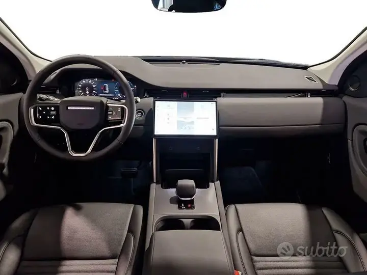 Land Rover Discovery Sport 2025 photo 4