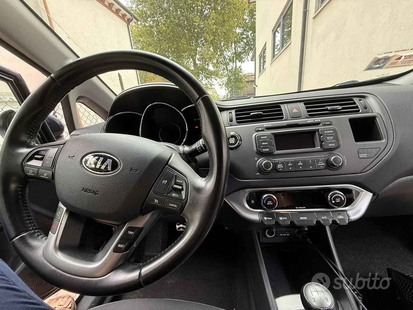 Kia Rio 2014 photo 4