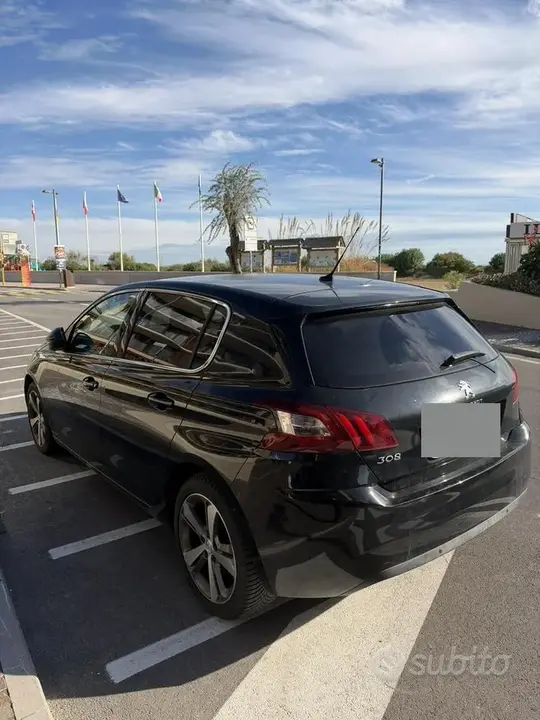 Peugeot 308 2017 photo 2