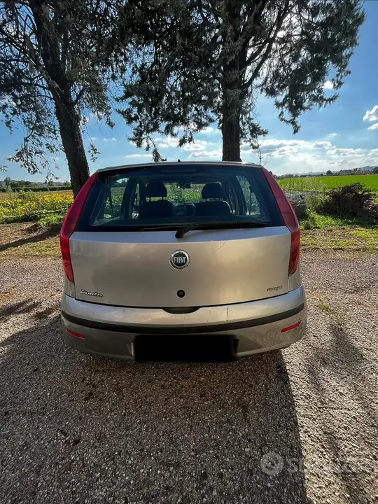Fiat Punto 2004 photo 4