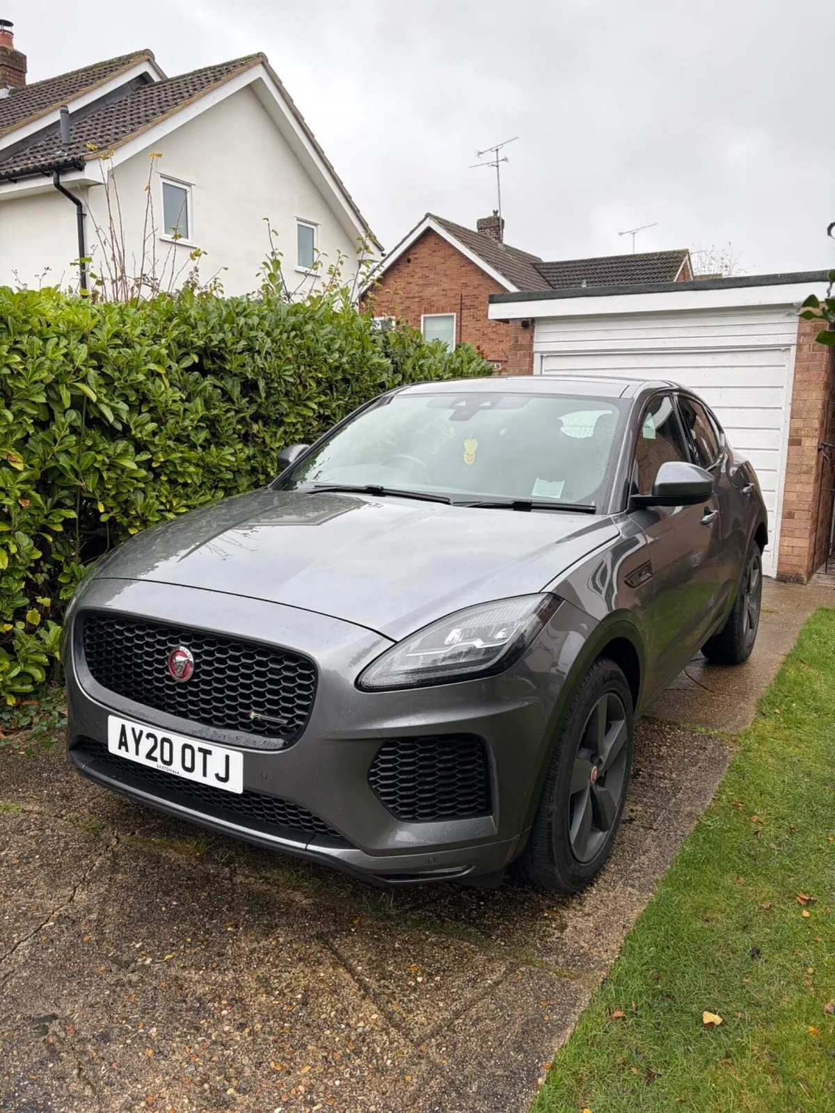 Jaguar E-Pace 2020 photo 3
