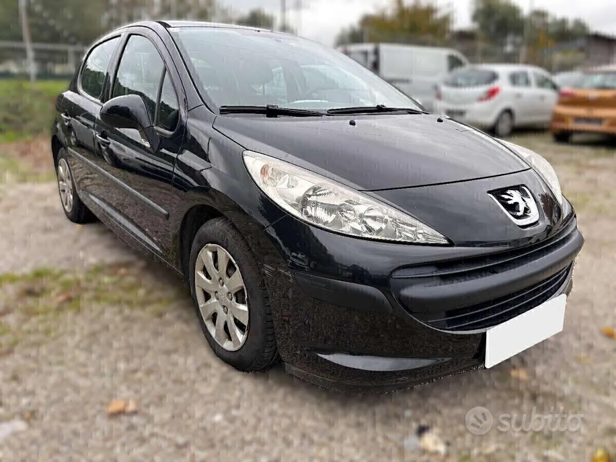Peugeot 207 2009 photo 3