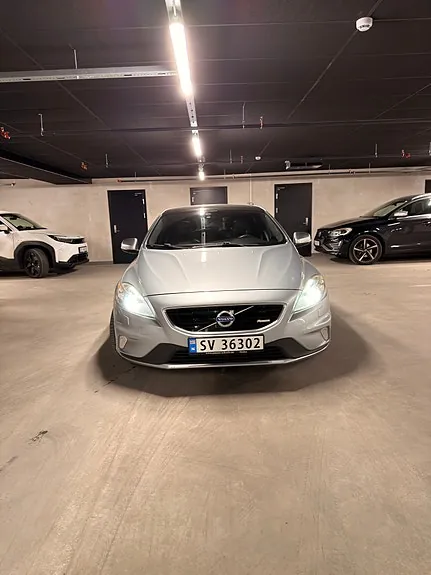 Volvo V40 2013 photo 2
