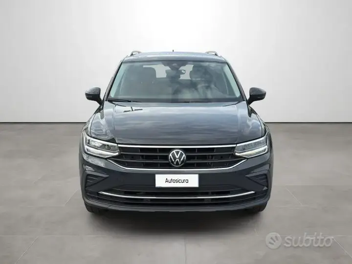 Volkswagen Tiguan 2023 photo 2