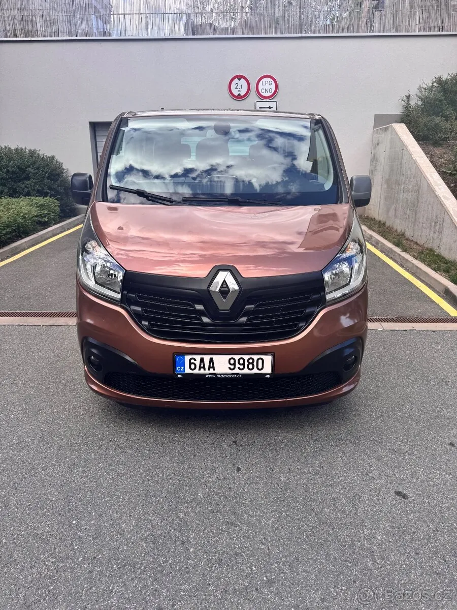Renault Trafic 2017 photo 3