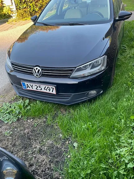 Volkswagen Jetta 2011 photo 2
