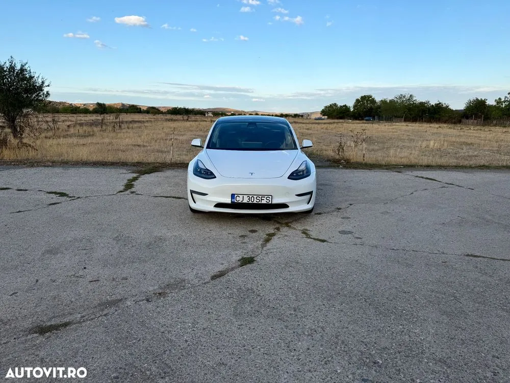 Tesla Model 3 2021 photo 3