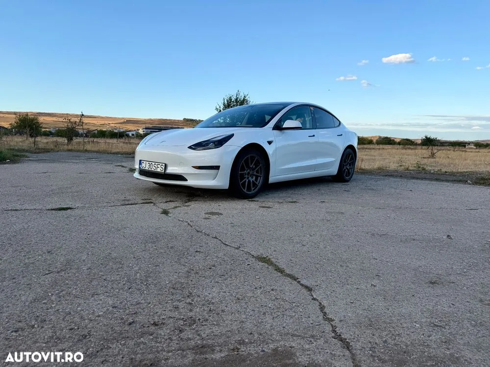 Tesla Model 3 2021 photo 4