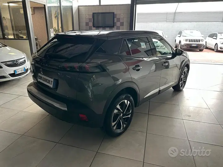 Peugeot 2008 2023 photo 4