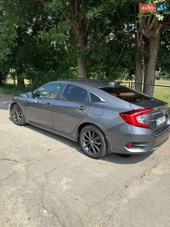 Honda Civic 2019 photo 4