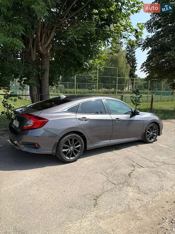 Honda Civic 2019 photo 3