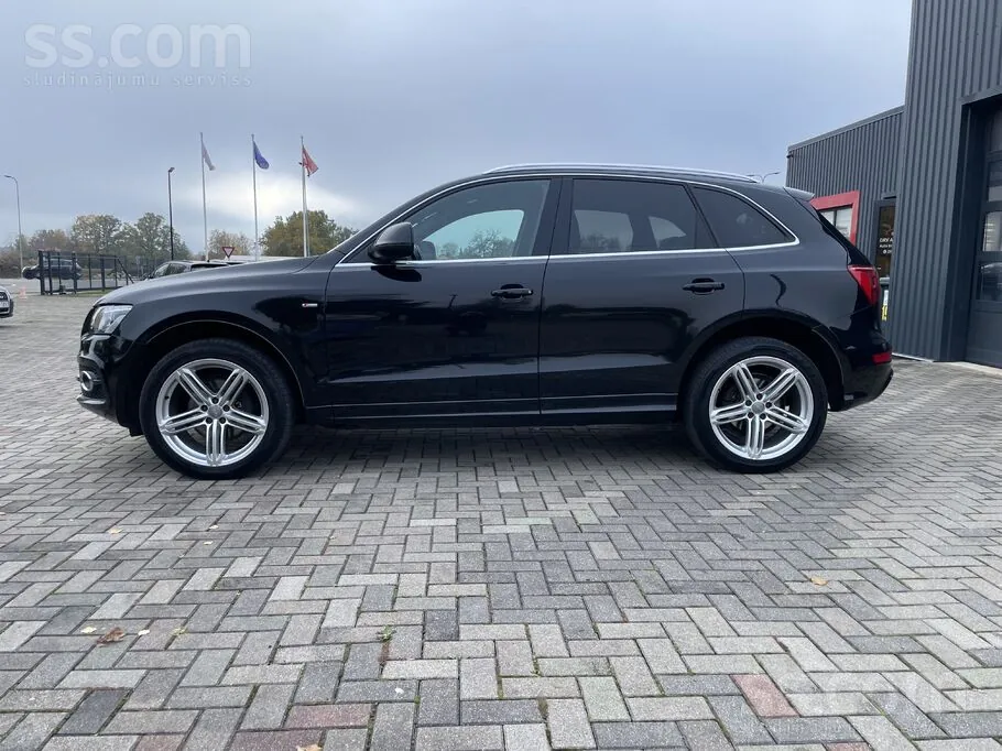 Audi Q5 2011 photo 2