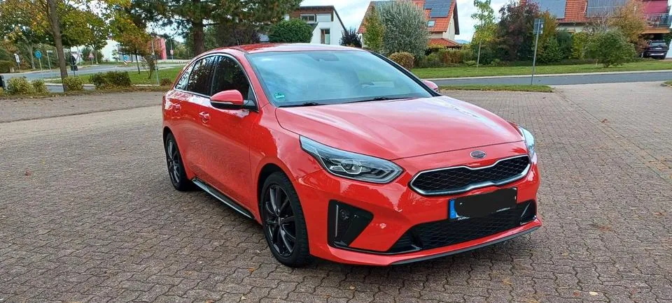 Kia Proceed