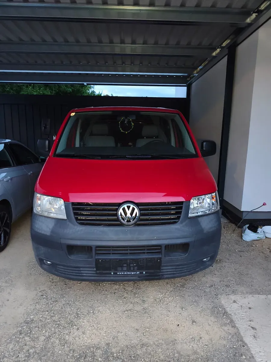 Volkswagen T5 2009 photo 3