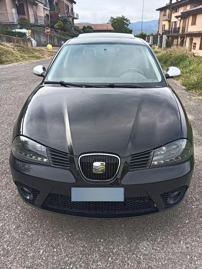 Seat Ibiza 2006 photo 2