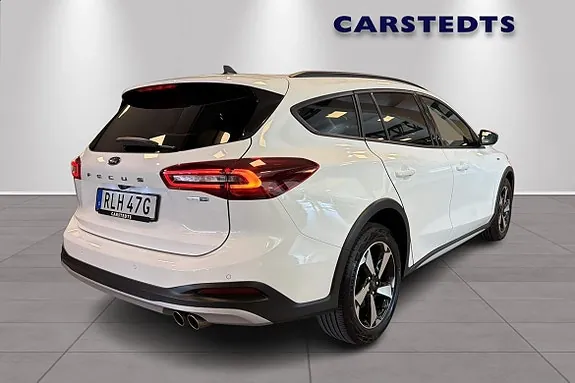 Ford Focus 2023 photo 3