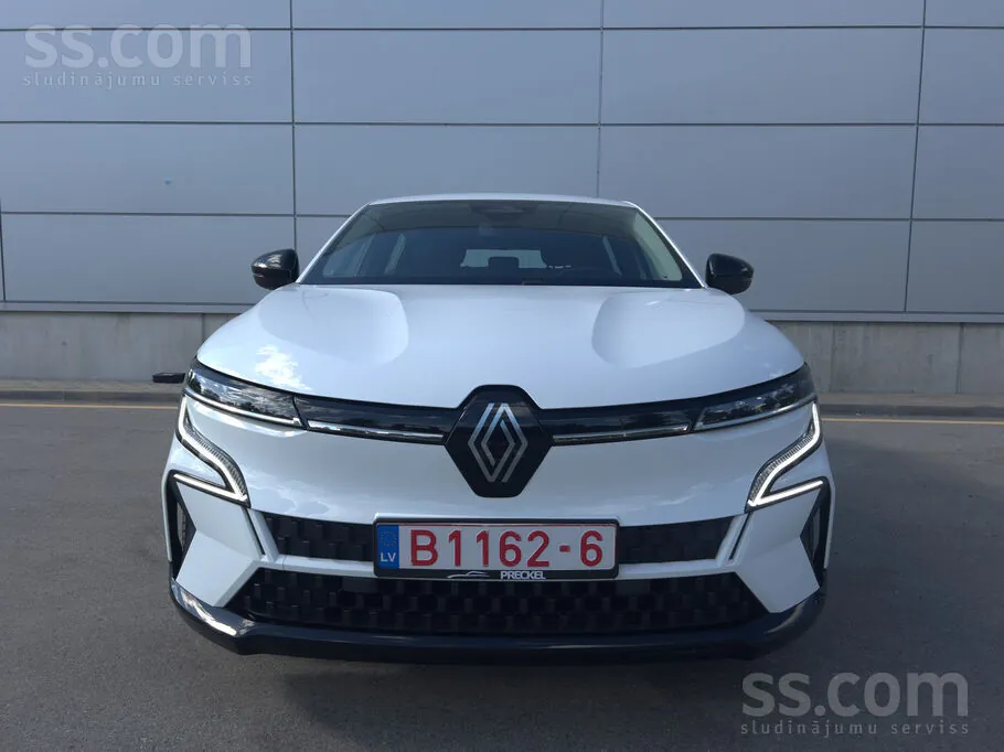 Renault Megane 2022 photo 2