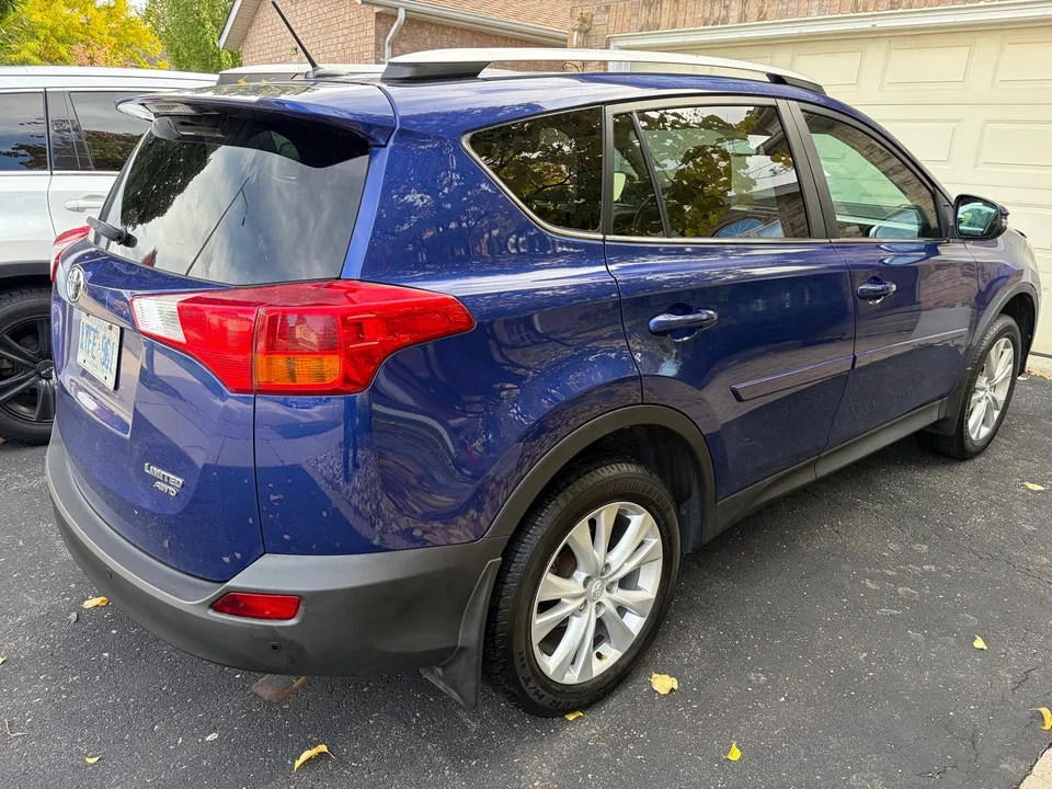Toyota Rav4 2015 photo 3