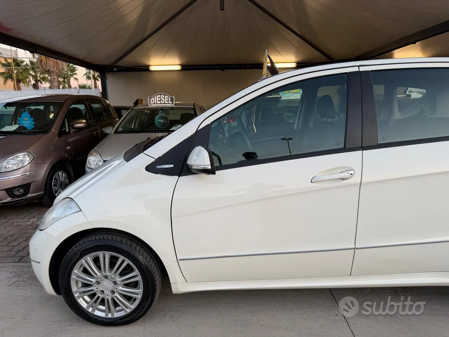Mercedes-Benz A-Class 2011 photo 5