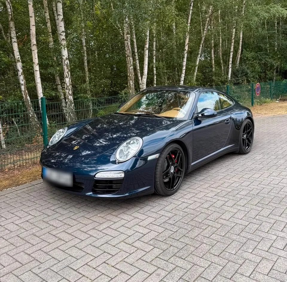 Porsche Carrera 4S Coupé