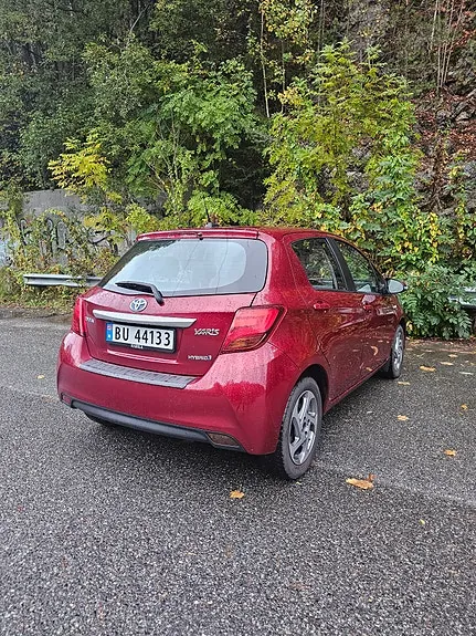 Toyota Yaris 2017 photo 4
