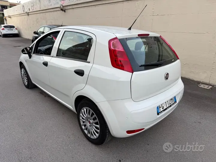 Fiat Punto 2016 photo 4