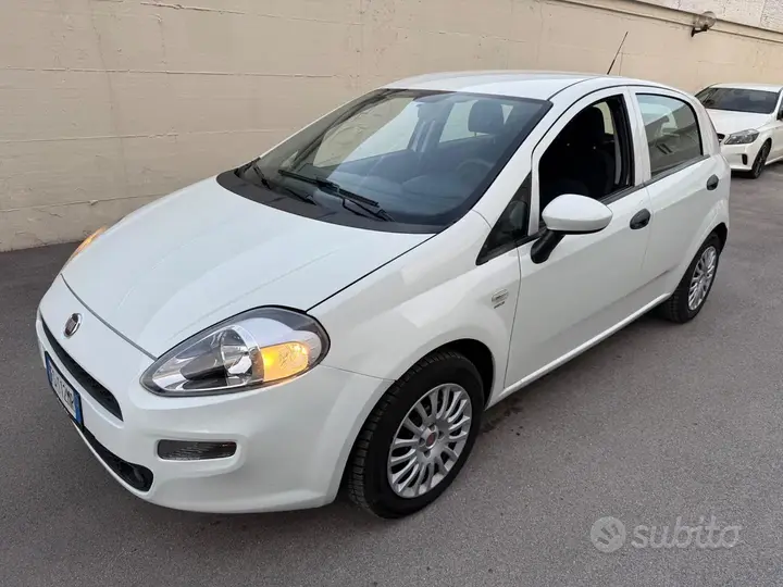 Fiat Punto 2016 photo 3