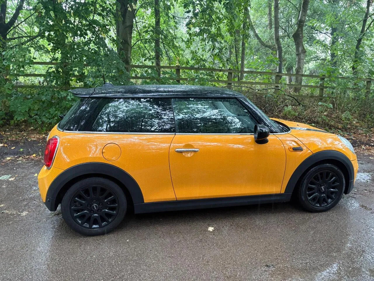 Mini Hatch 2014 photo 3
