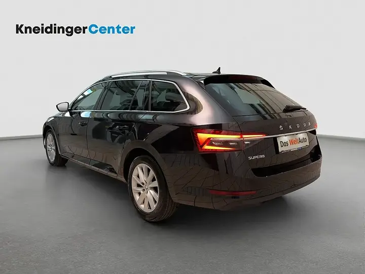 Skoda Superb 2024 photo 3