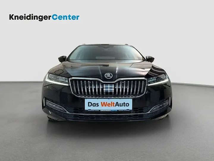Skoda Superb 2024 photo 2