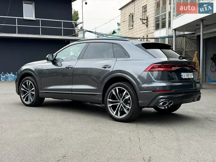 Audi Q8 2023 photo 5