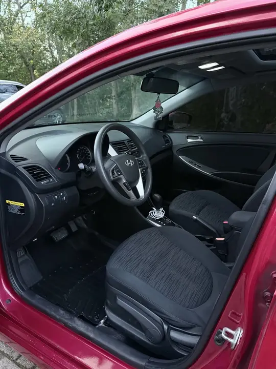 Hyundai Accent 2017 photo 5