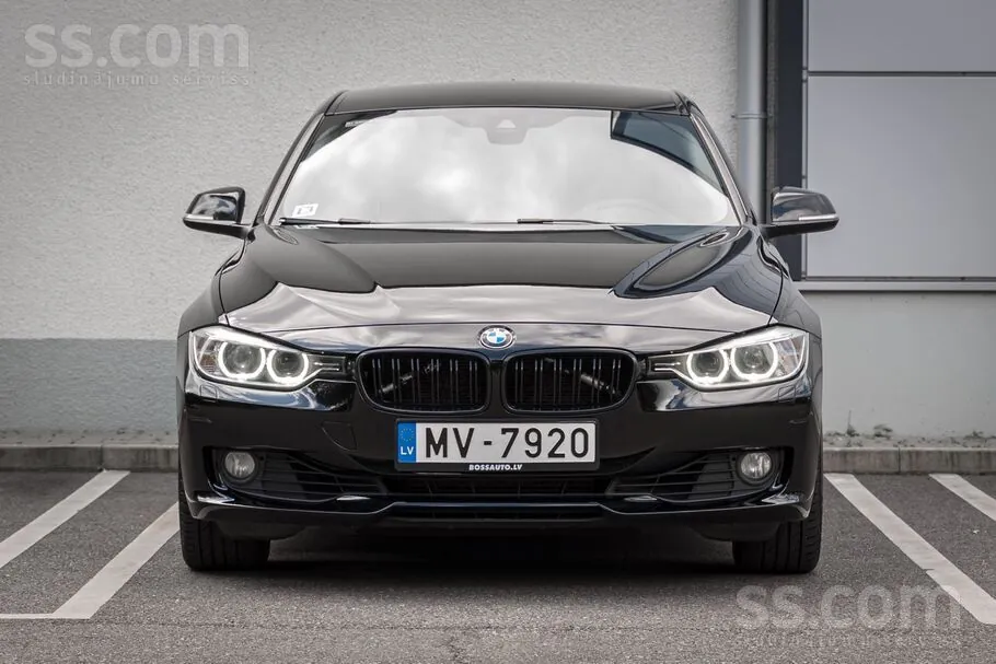 BMW 330D 2013 photo 2