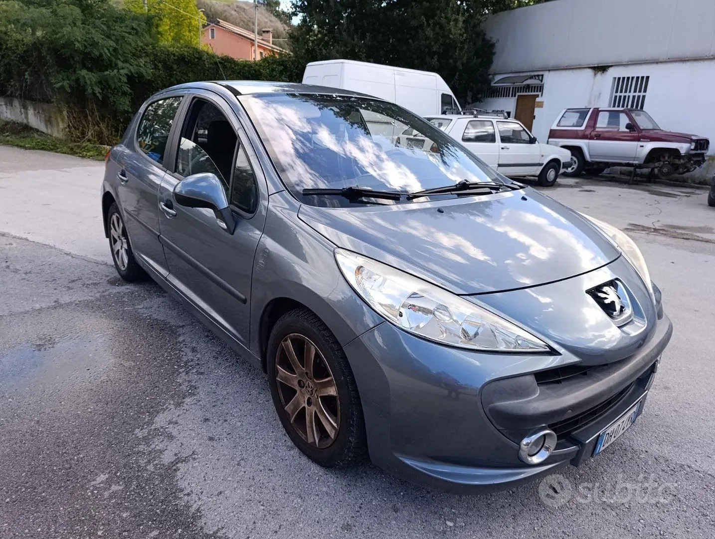 Peugeot 207 2007 photo 2