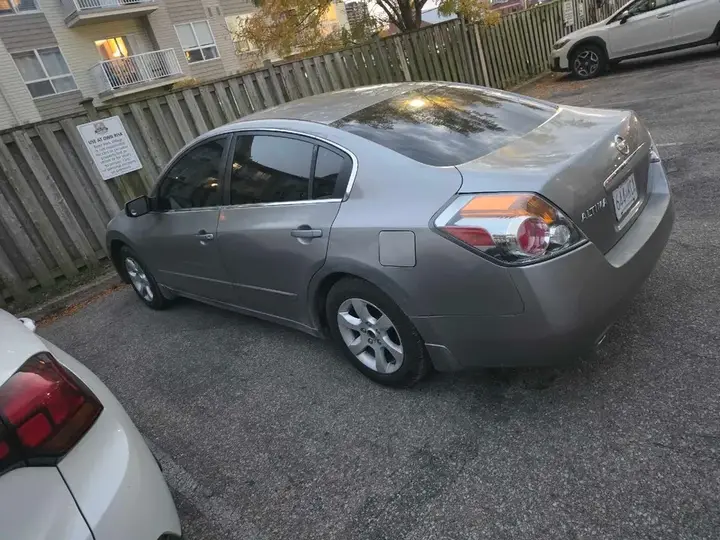 Nissan Altima 2008 photo 2