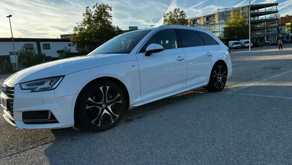 Audi A4 2015 photo 3