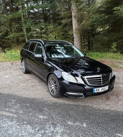 Mercedes-Benz E220 D