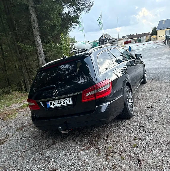Mercedes-Benz E220 D 2010 photo 3